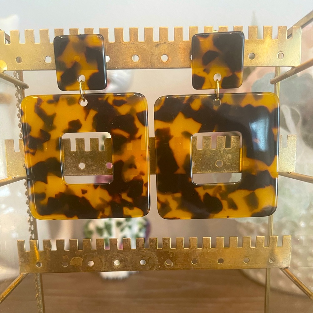 Uncommon James Tortoiseshell Square Earrings